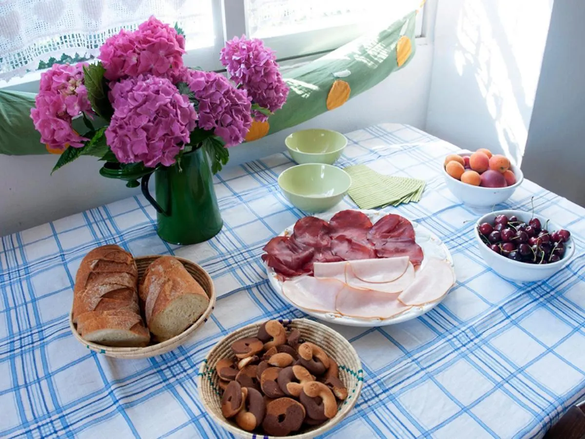 Country house Il Poggio Como Guest House Brunate
